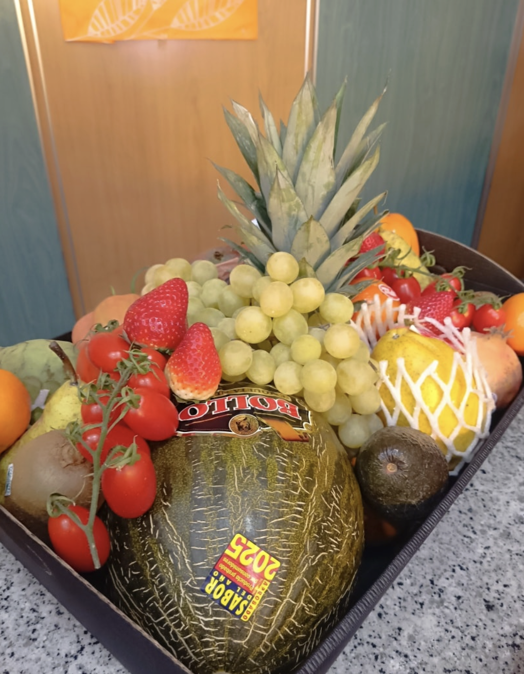 Caja de verduras frescas